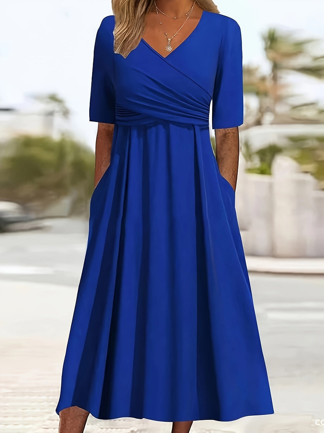 Solid Color Elegant V-Neck Short Sleeve Dress