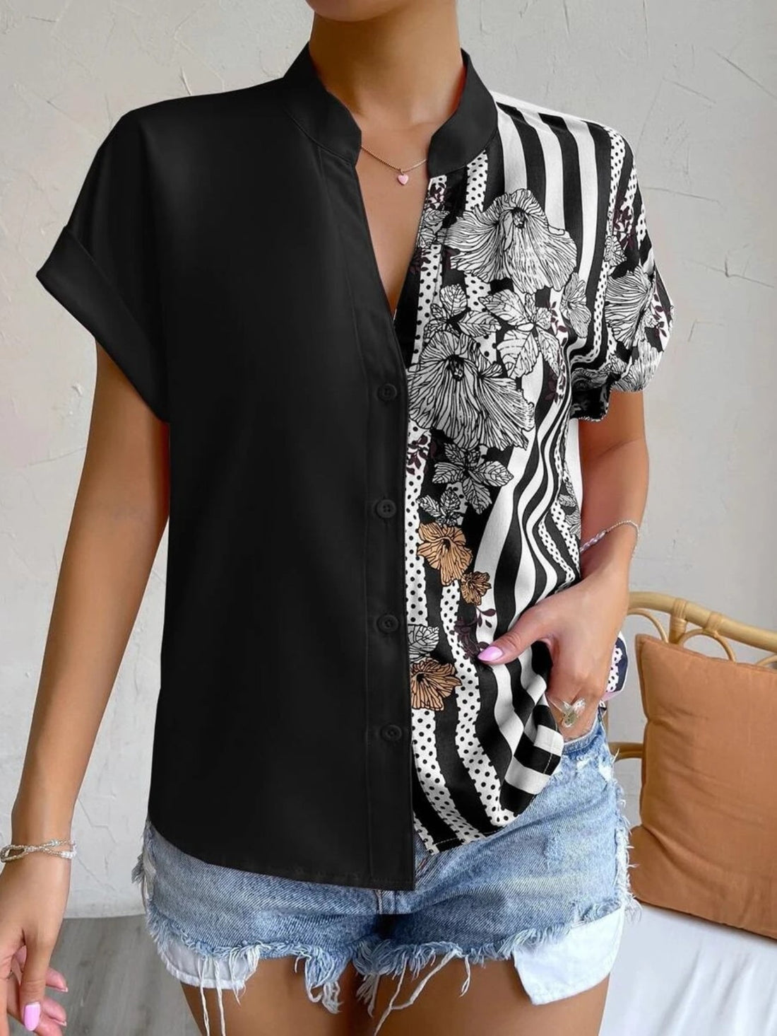 Women's Floral Print Contrast Blouse - Casual Cap Sleeve Collar Top for Effortless Style