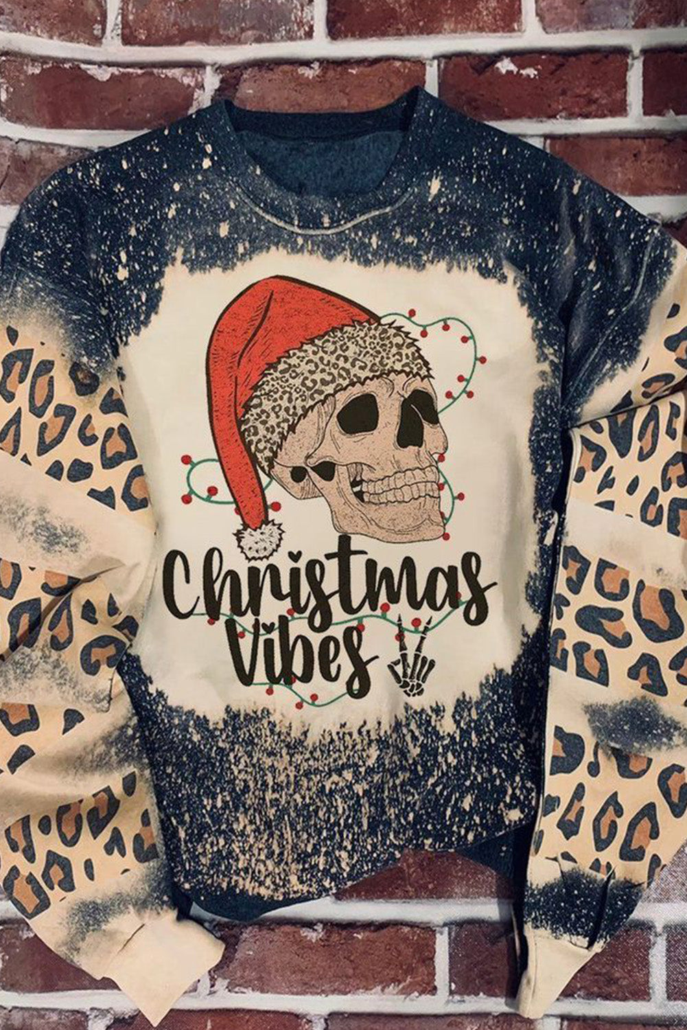 Round Neck Long Sleeve CHRISMAS VIBES Graphic Sweatshirt