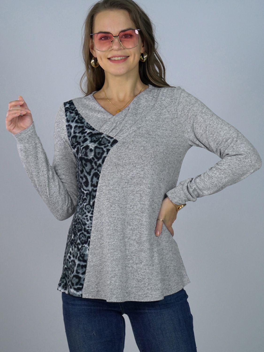 Leopard Print V-Neck Long Sleeve Tee