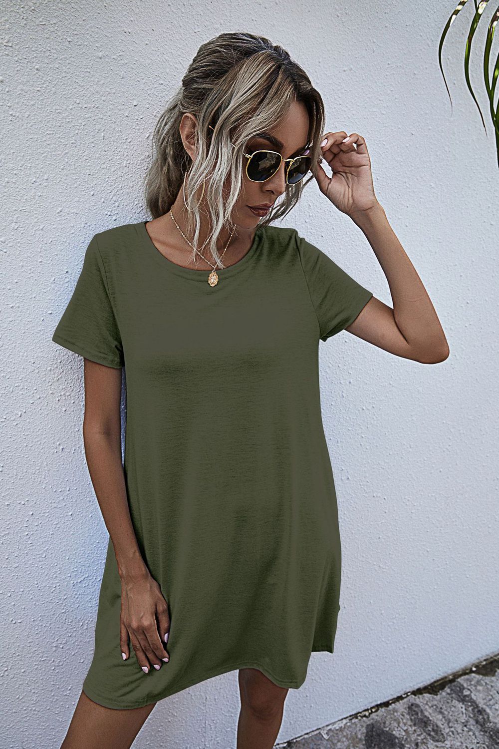 Round Neck Short Sleeve Mini Dress